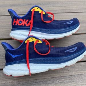Hoka Clifton 9
